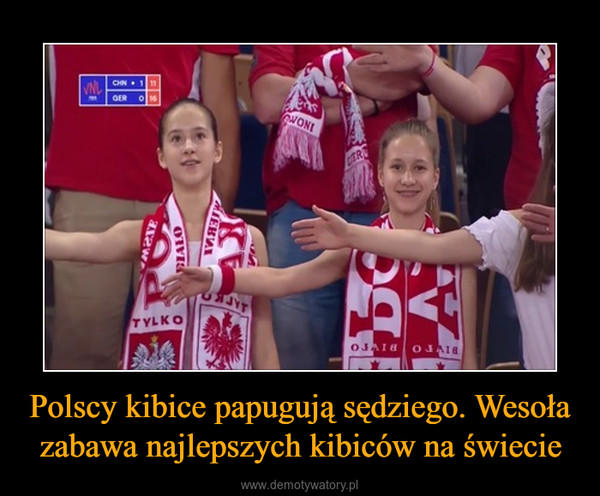 Polscy kibice papugują sędziego. Wesoła zabawa najlepszych kibiców na świecie –  